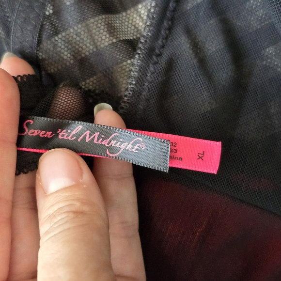 Red Black Chemise Lingerie w Panty from 7 til midnight - Picture 3 of 5